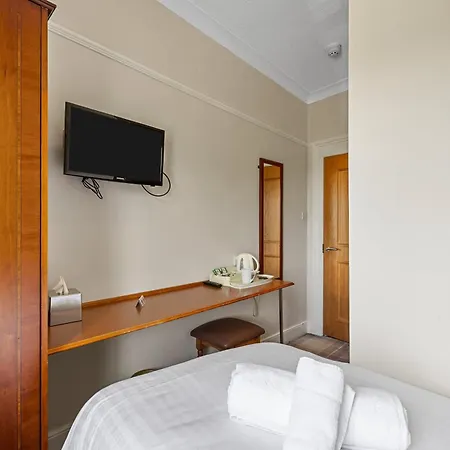 Invicta Hotel Plymouth Room photo