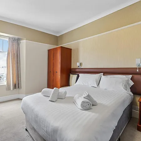 Invicta Hotel Plymouth Room photo