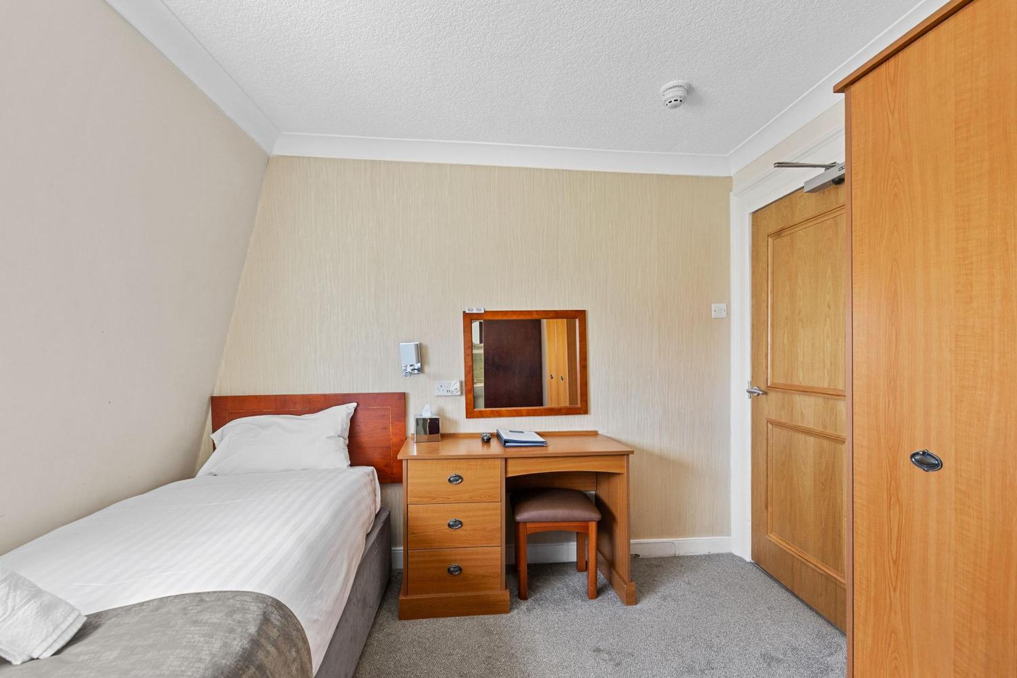 Hotel Invicta 4*